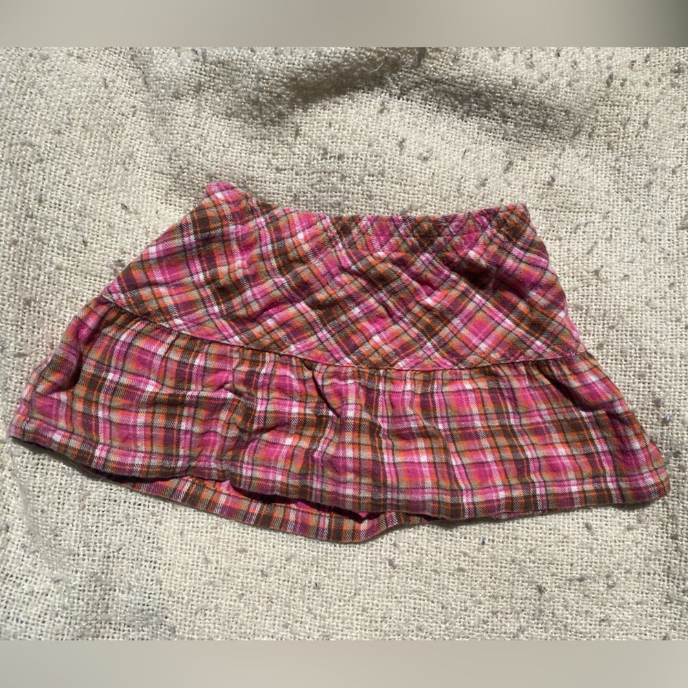 Pink plaid toddler skirt/skort.